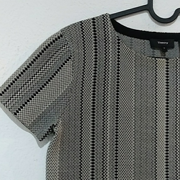 Theory Grey Stretch Knit top - Picture 4 of 7